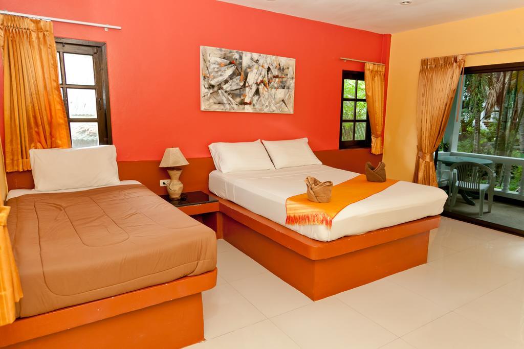 Full Moon Beach Resort Karon Exterior photo