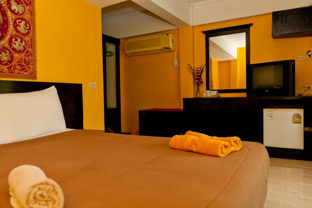 Full Moon Beach Resort Karon Exterior photo