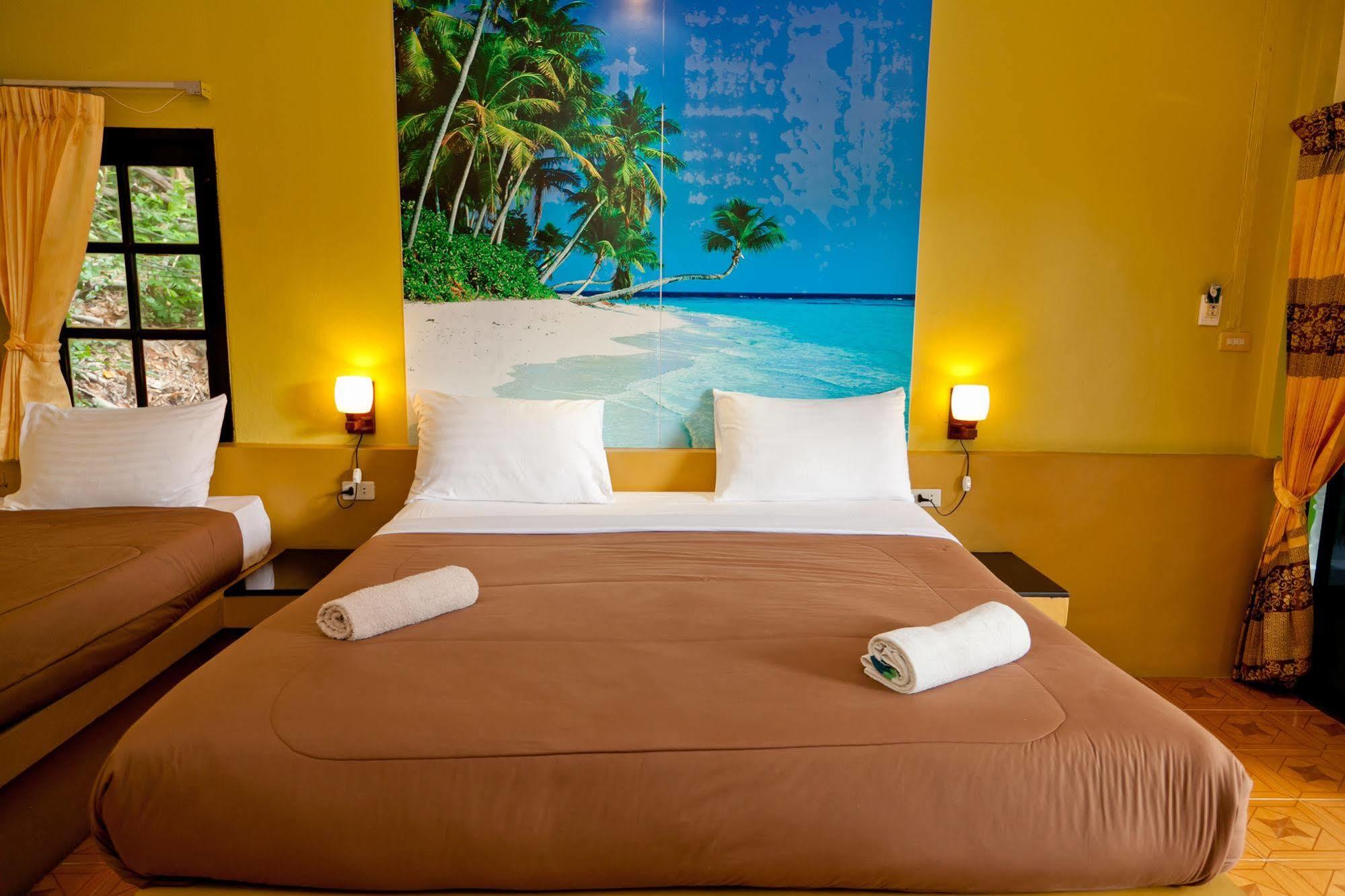 Full Moon Beach Resort Karon Exterior photo