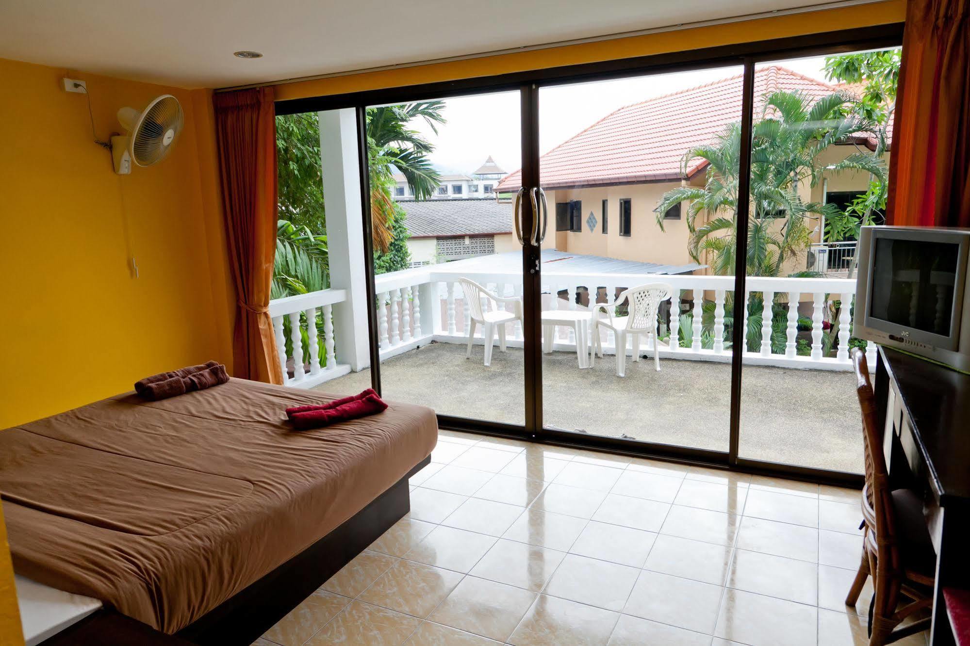 Full Moon Beach Resort Karon Exterior photo