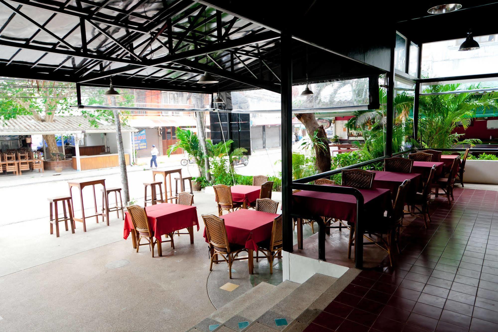 Full Moon Beach Resort Karon Exterior photo